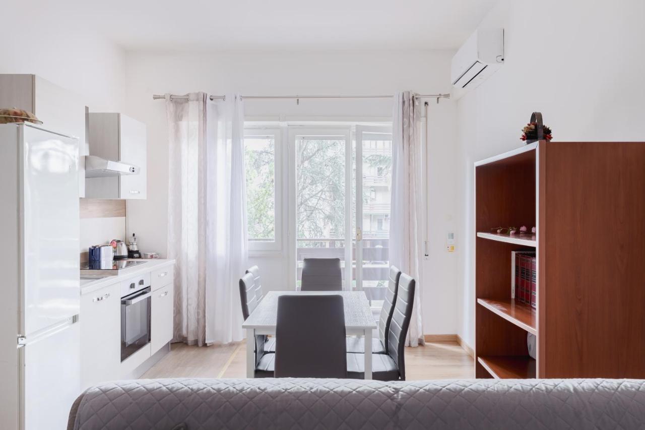 Appartamento Pelizzi Apartment, 5 Persone, 2 Camere, Balcone, Cinecittà *